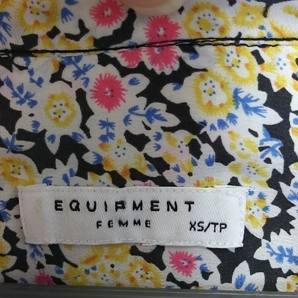 Equipment Femme Signature Silk Blouse - Picture 9 of 12